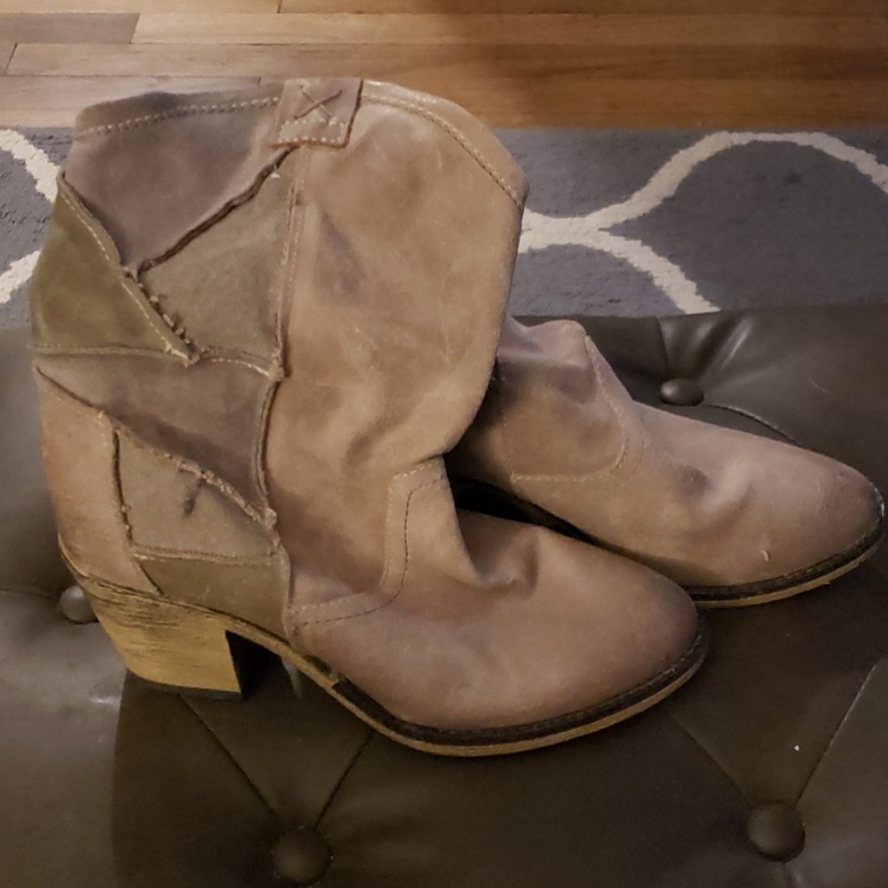 Tan boots